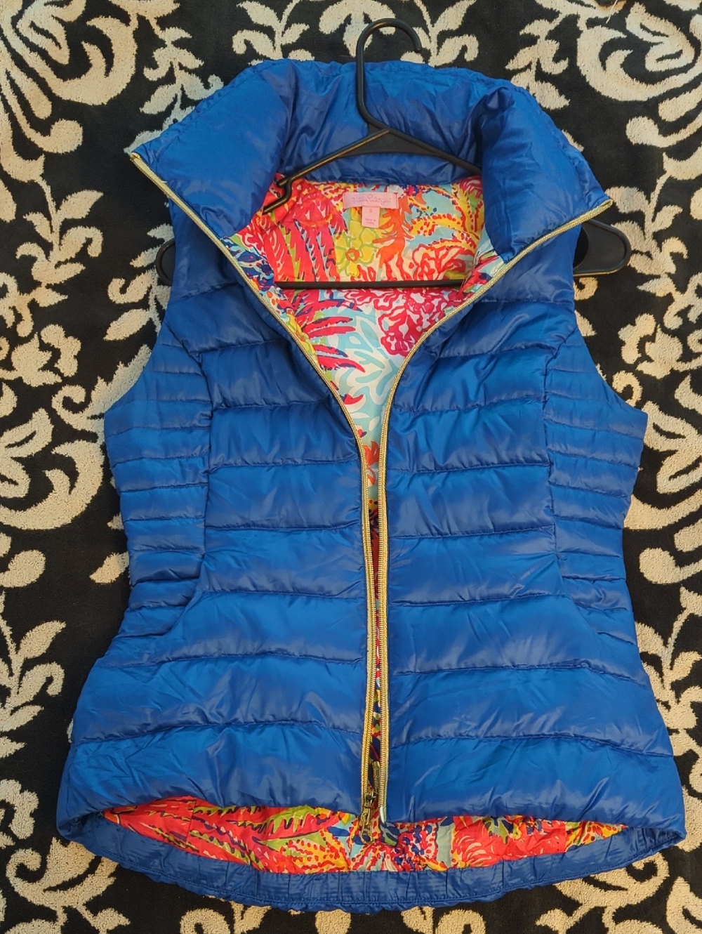 Lilly Pulitzer Royal Blue Down Feather Puffer Vest Bright Hawaiian Floral Lining